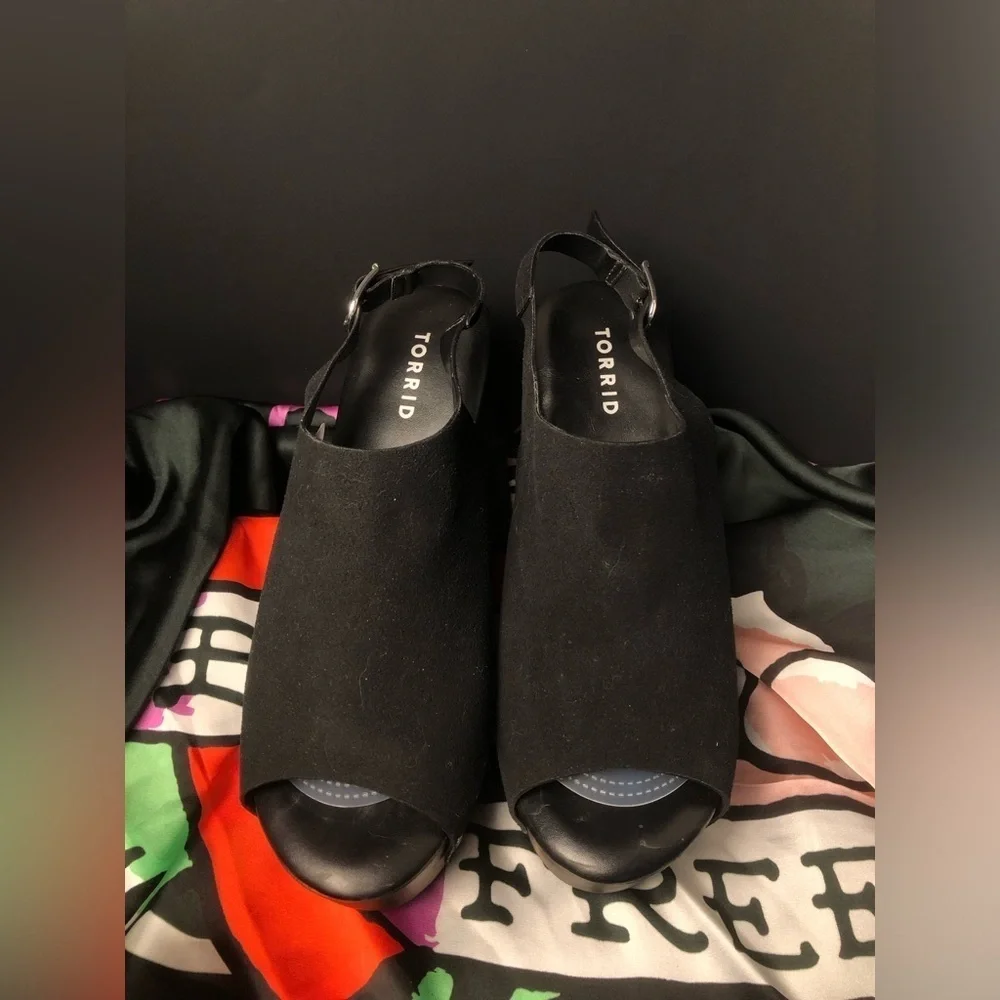 Torrid Black Wedge Sandals 9.5